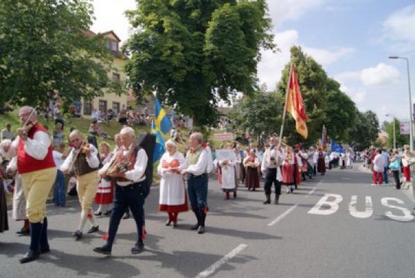 Elevii mircişti au prezentat dansul românesc la Gotha